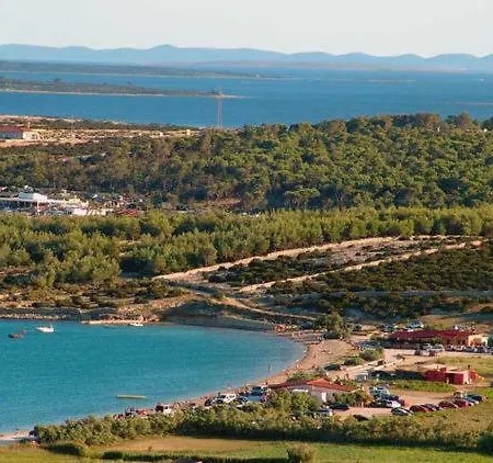 Apartments Loncar-Near Zrce Beach Novalja Exterior photo