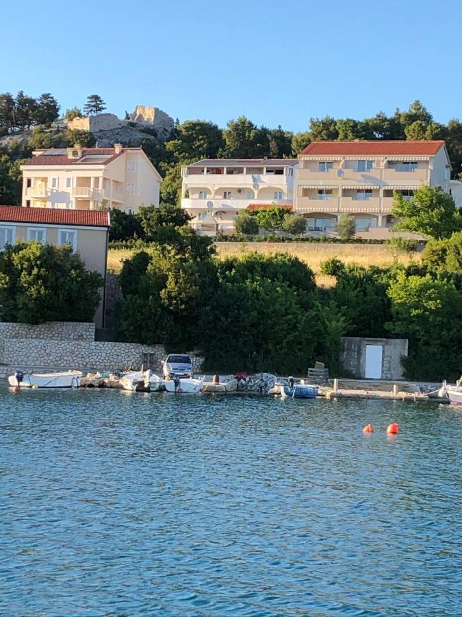 Apartment Loncar-near Zrce *