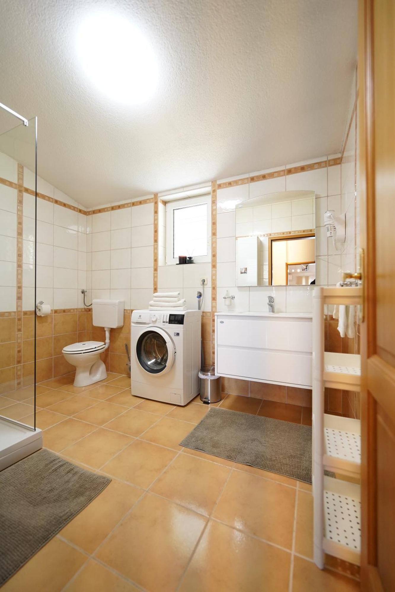 Apartment Loncar-near Zrce Novalja